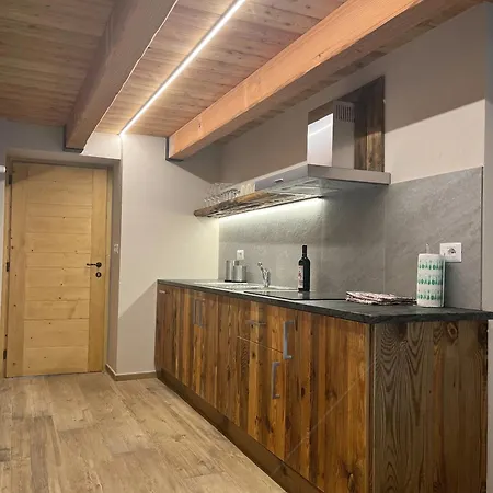 La Pesse - Ad Un Passo Dalle Stelle * נוס