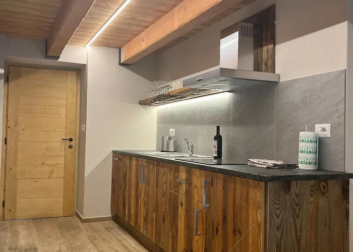 La Pesse - Ad Un Passo Dalle Stelle * Нюс